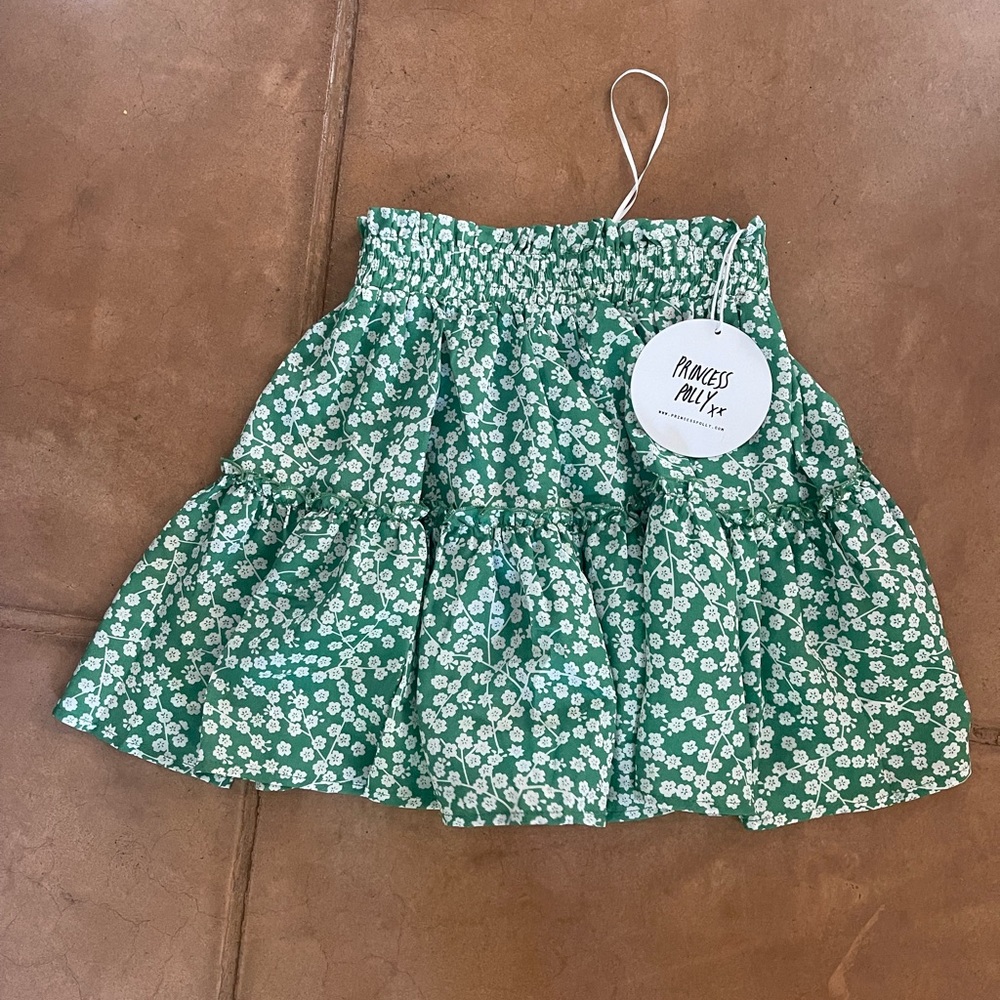 PRINCESS POLLY FLOWER SKIRT (GREEN) BRAND NEW WITH TAGS